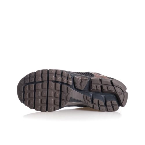 NIKE ZOOM VOMERO 5 HF5493-201