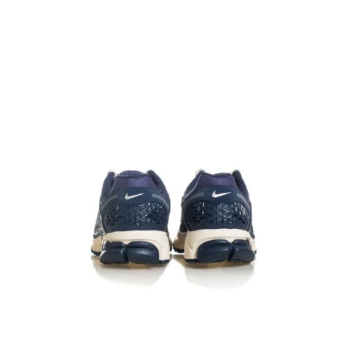 NIKE ZOOM VOMERO 5 SE TECH IQ6589.400