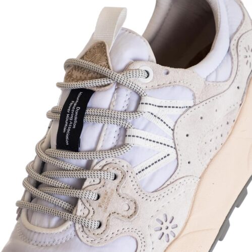 FLOWER MOUNTAIN YAMANO 3 001.2017818.01.1N38